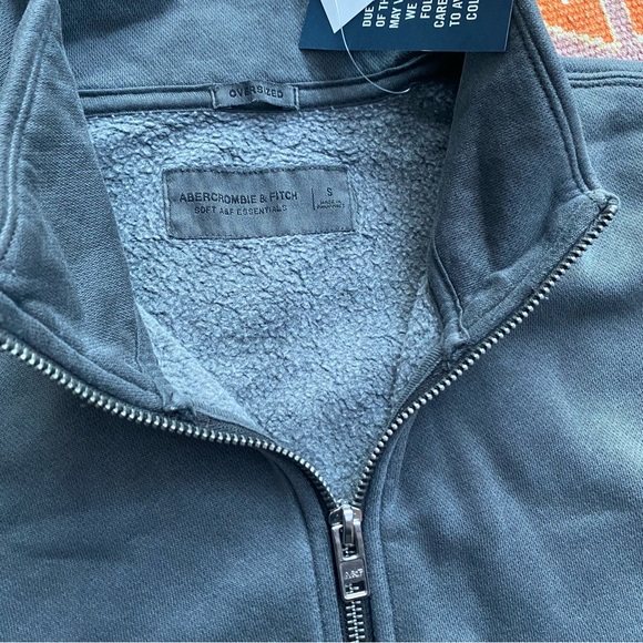 NEW Abercrombie & Fitch Men's Soft A&F Collection Long Sleeve Gray Quarter Zip S - Picture 3 of 7